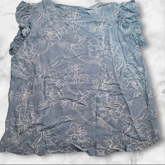 Liv Los Angeles Blue Embroidered Short Sleeve Shirt Size Medium - Picture 2 of 5